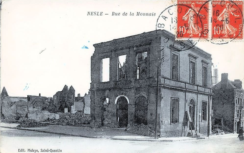 01 01 Armes (place) apres 2