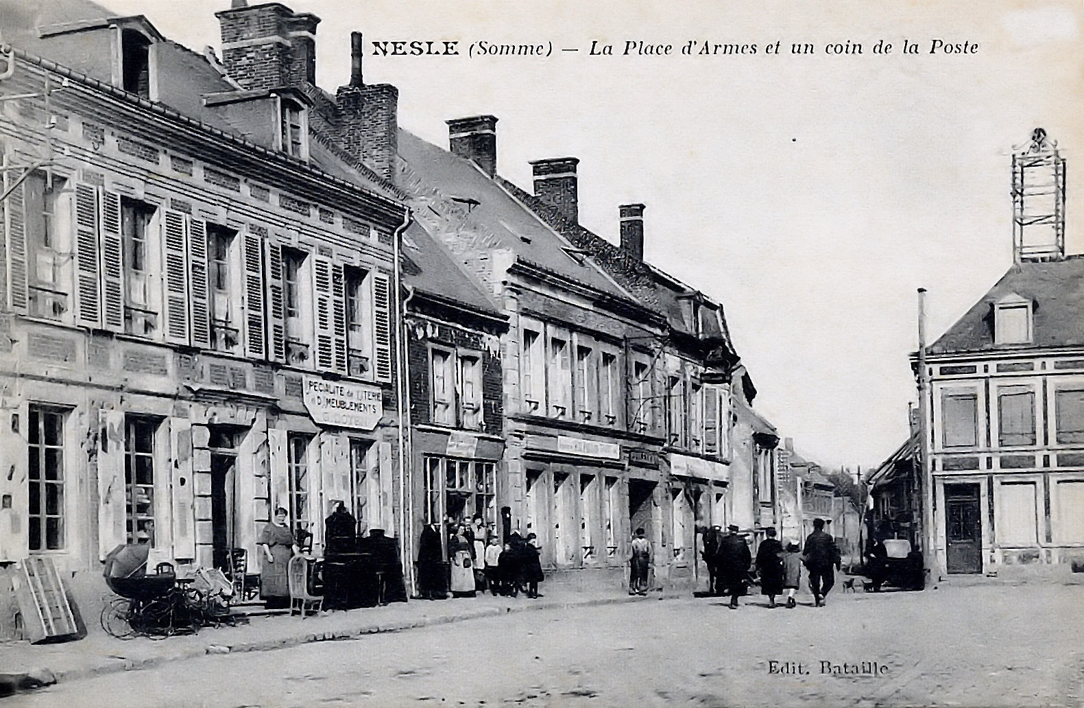 01 02 Armes (place) avant 006