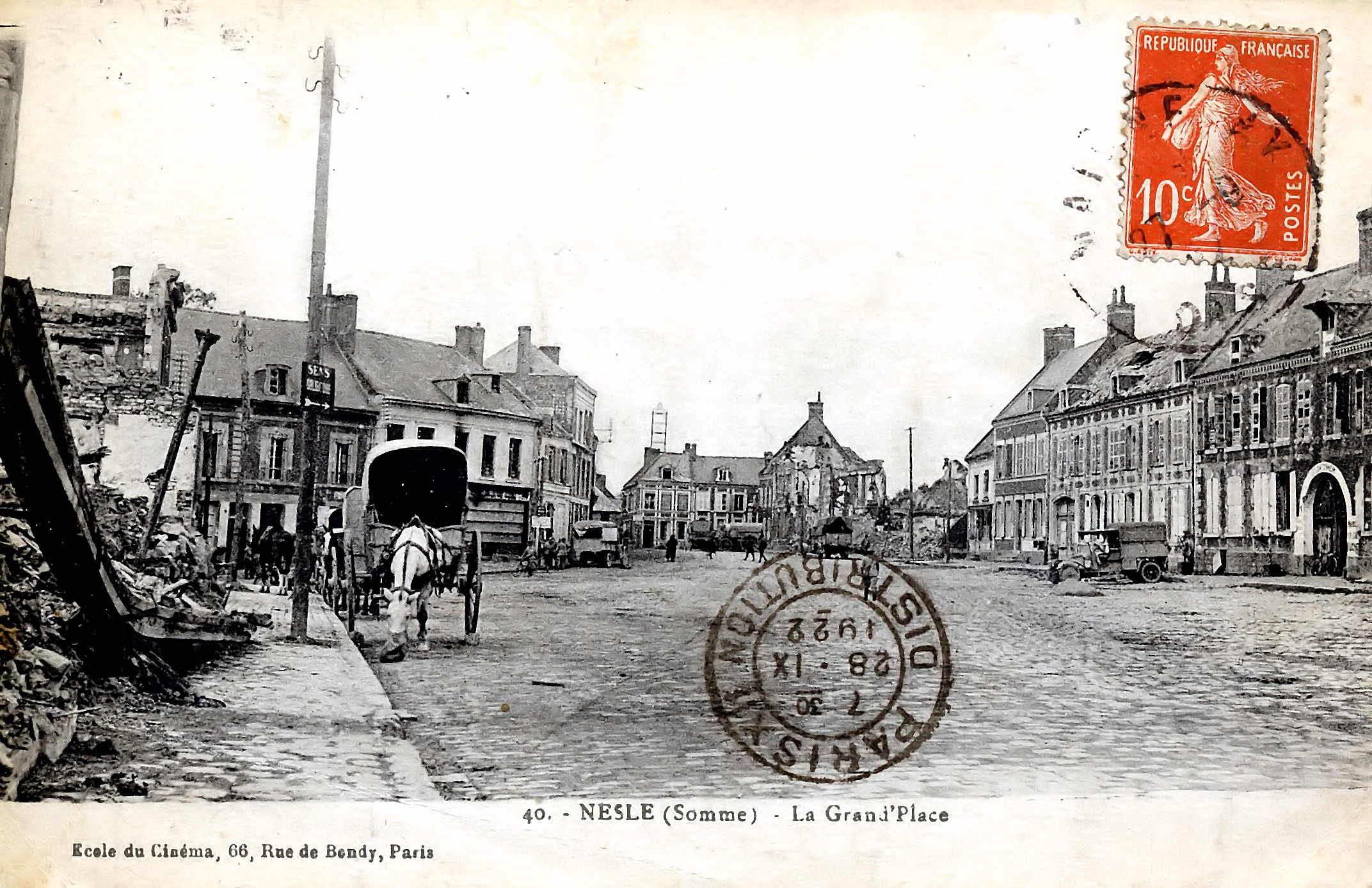 01 02 Armes (place) avant 007