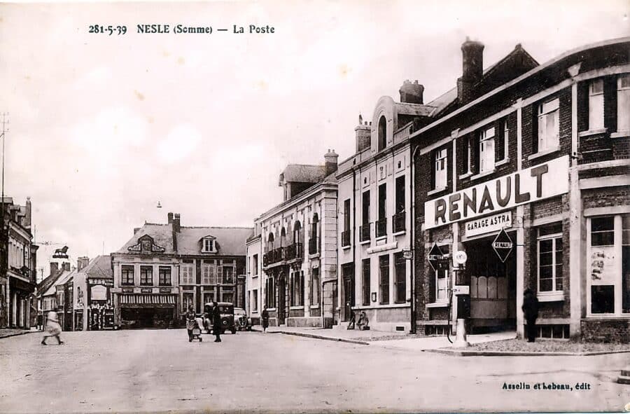 01 02 Armes (place) avant 013