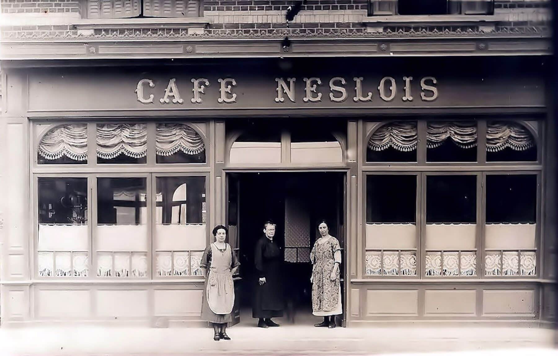 01 02 armes café neslois