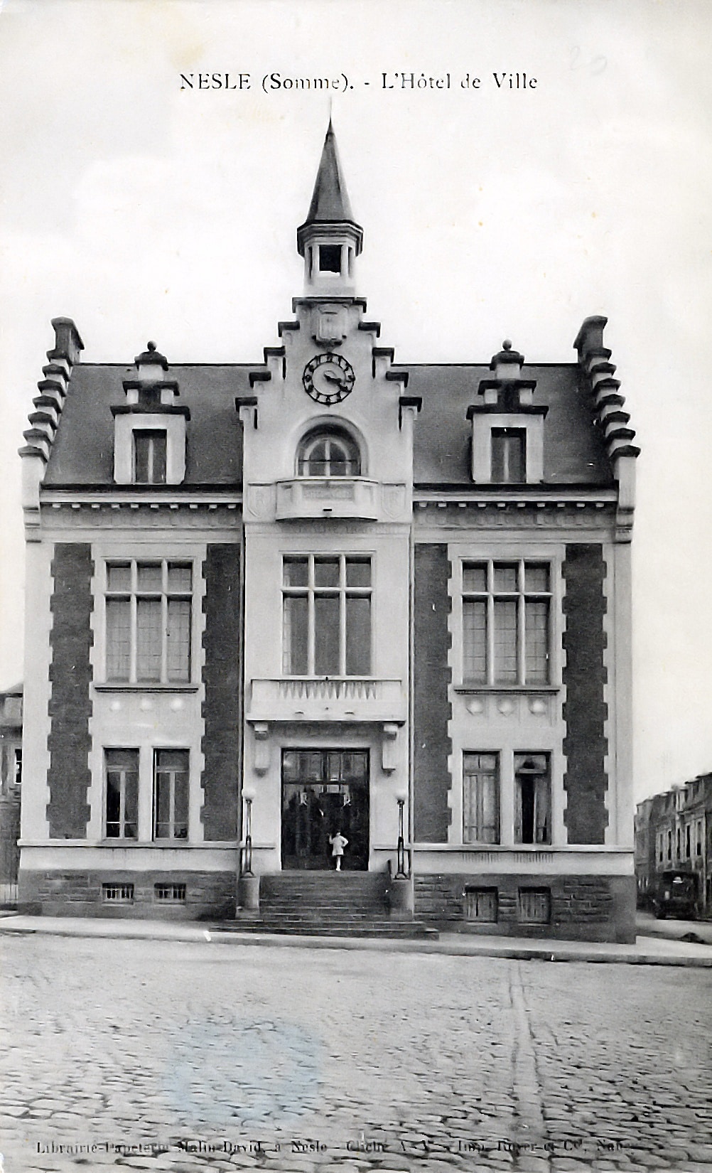 01 02 hotel de ville 001
