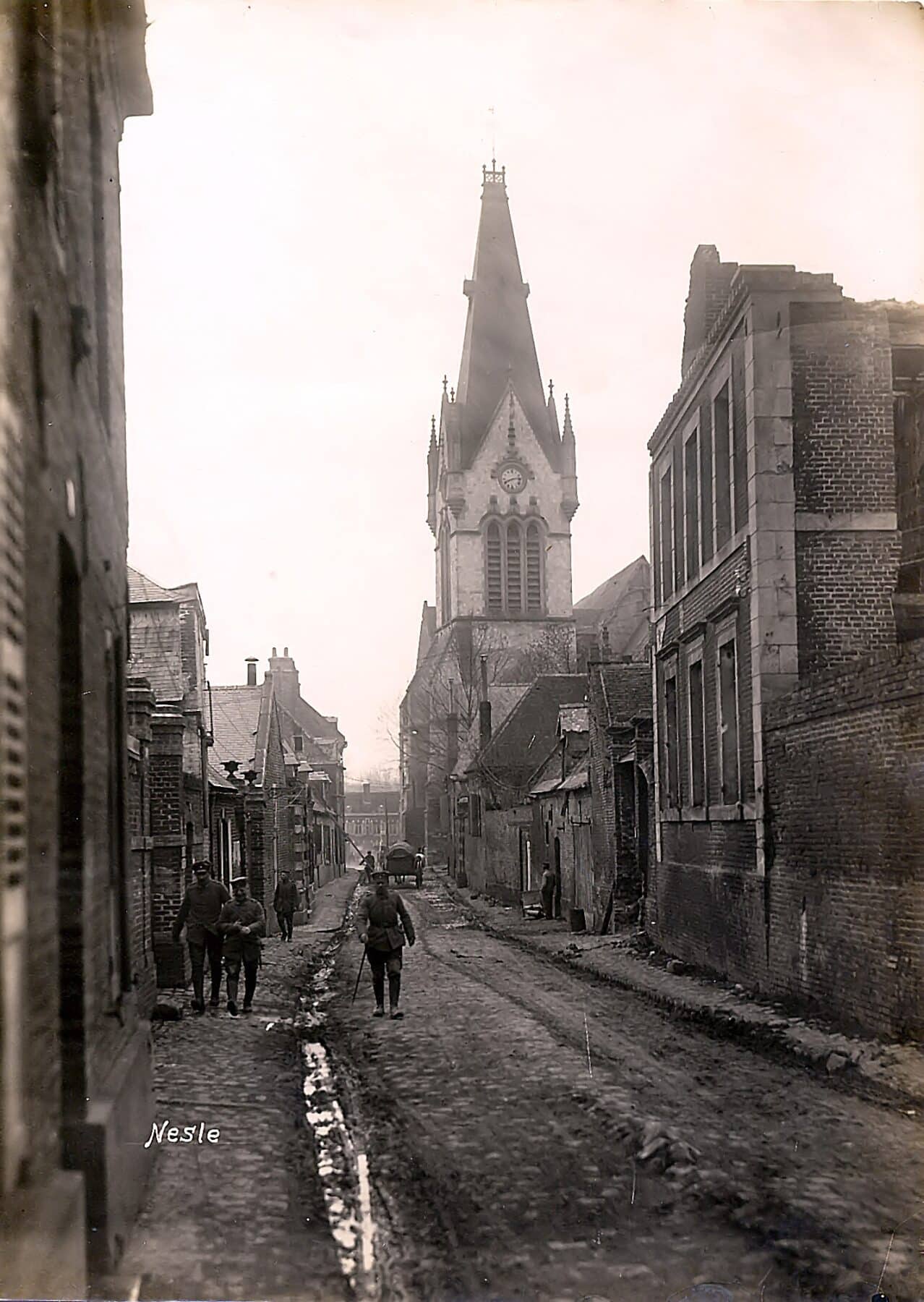 09 félix corroyer vers collégiale avant 001