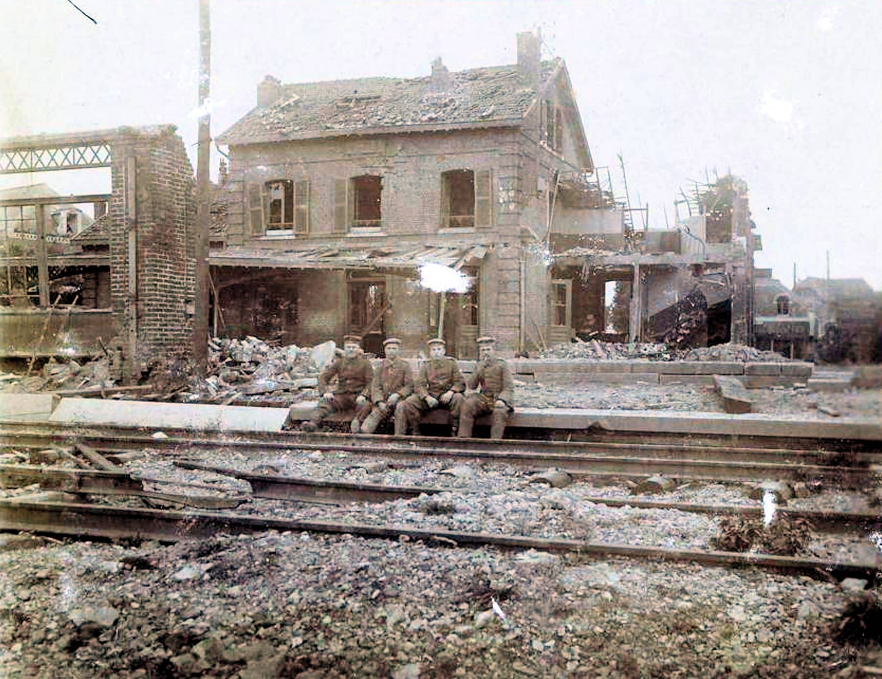 53 gare ruines2