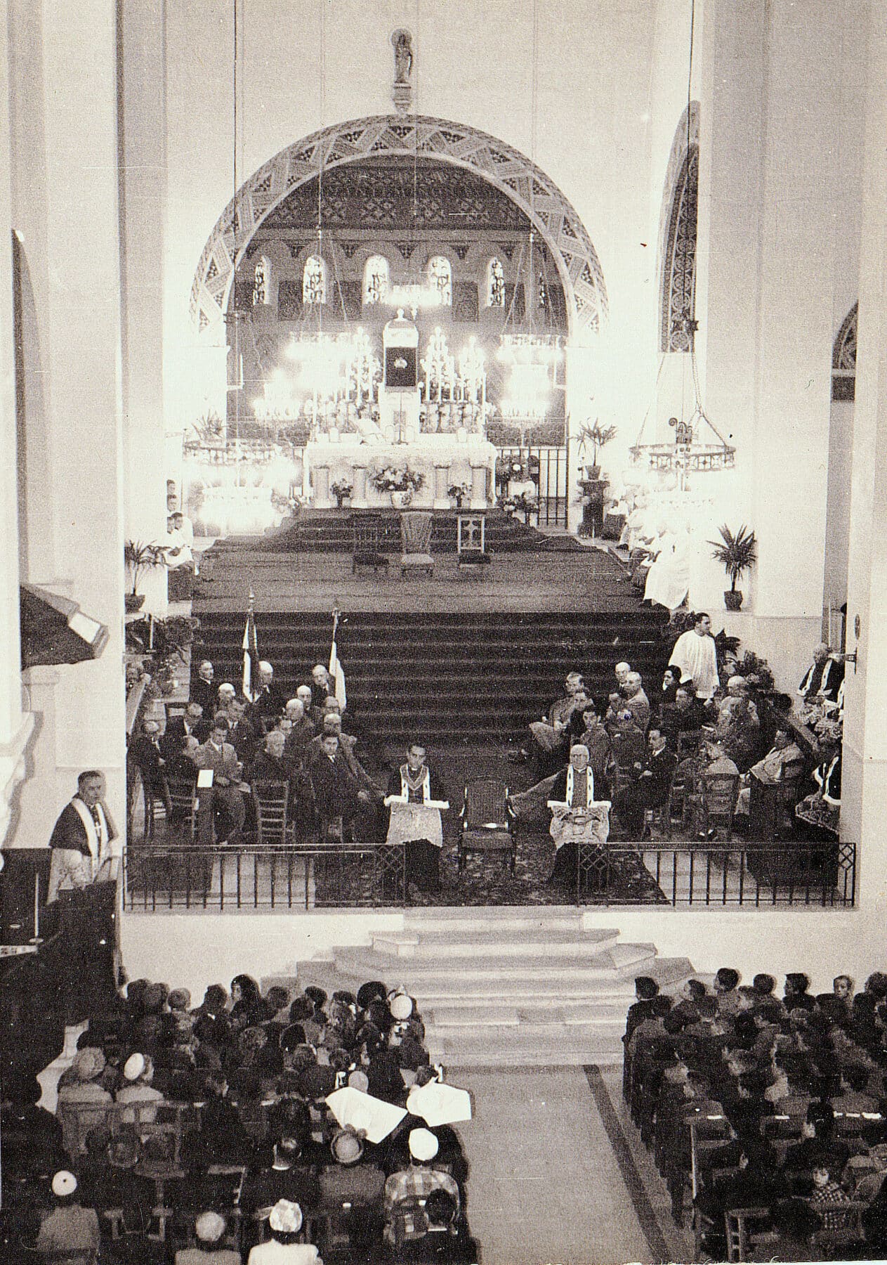 67 reouverture collegiale 12