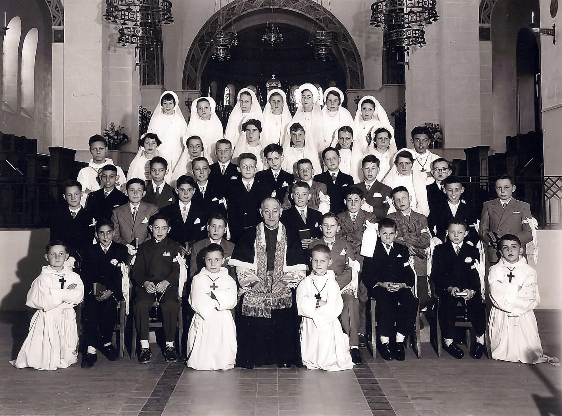 67 COMMUNIANTS CARRETTE Image8