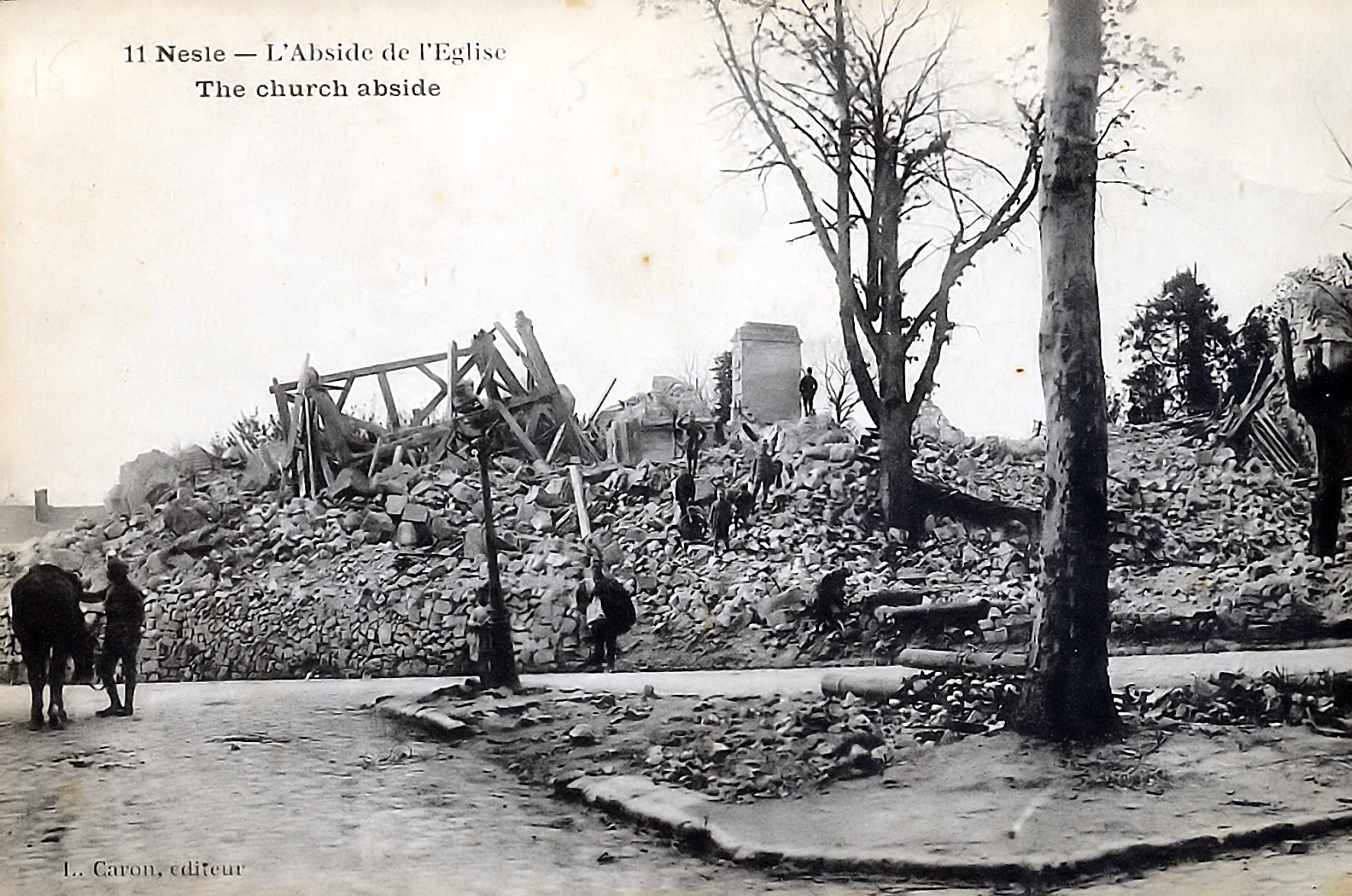 67 collégiale ruines après 010