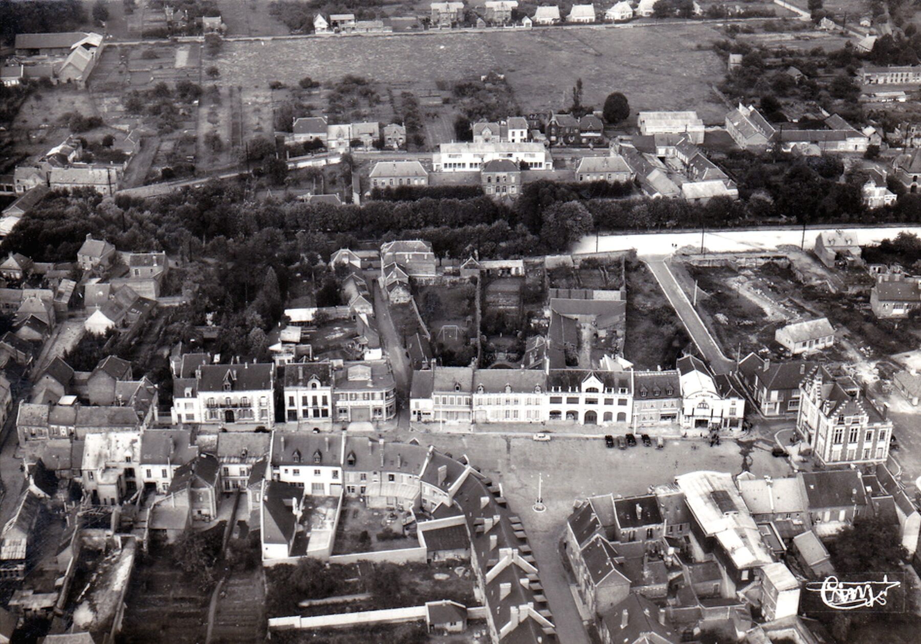 73 nesle vue aerienne 008